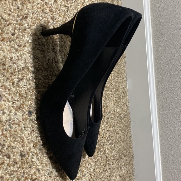 Zara basic heels in black!!!! - Picture 4 of 4